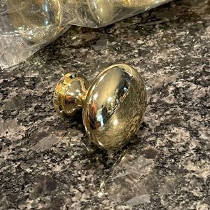 Gold Knobs (28)